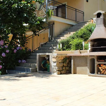 Basan Apartment *